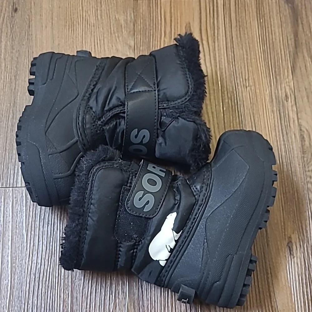 Sorel Black‎ Kids Snow Boots with Polar Bear Design